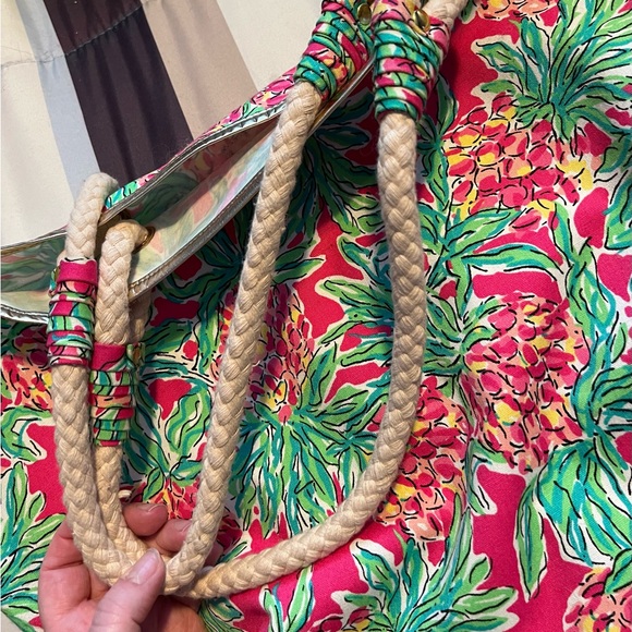 Lilly Pulitzer Shoreline Tote Bag - Orchid Pink Spike the Lumch EUC - Picture 9 of 12